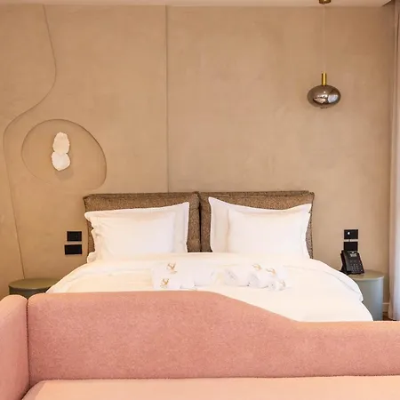 アパートホテル Si ティラナ